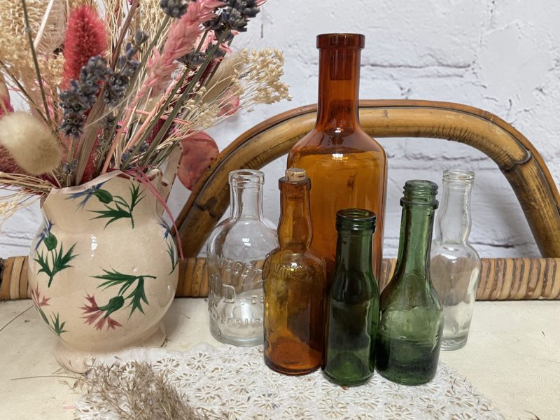 Lot 6 flacons verre vintage (1)