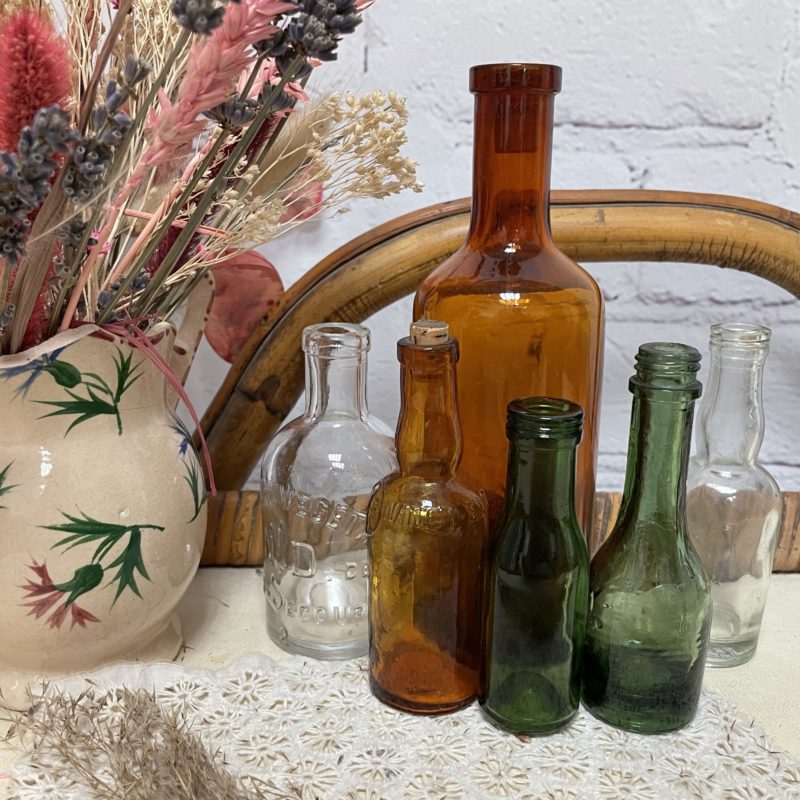 Lot 6 flacons verre vintage (1)