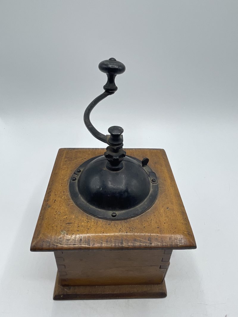 Ancien moulin à café en bois Mouvement Acier Forgé Le Vainqueur – Image 4