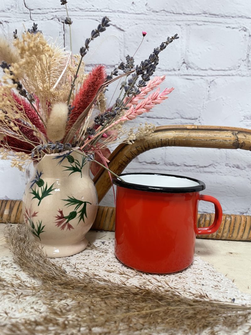 Mug-metal-emaille-rouge-vintage