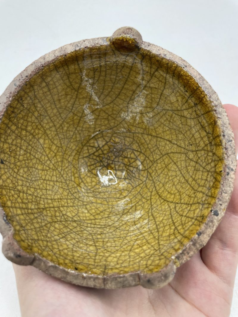 Pot en forme de casque asiatique – Image 14