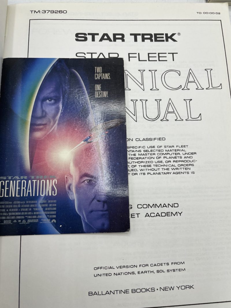 Trio livres de collection Star trek Mr Scott's guide to the Enterprise / The Making Of Star Trek Fist Contact / Star Trek Star Fleet Technical Manual – Image 19