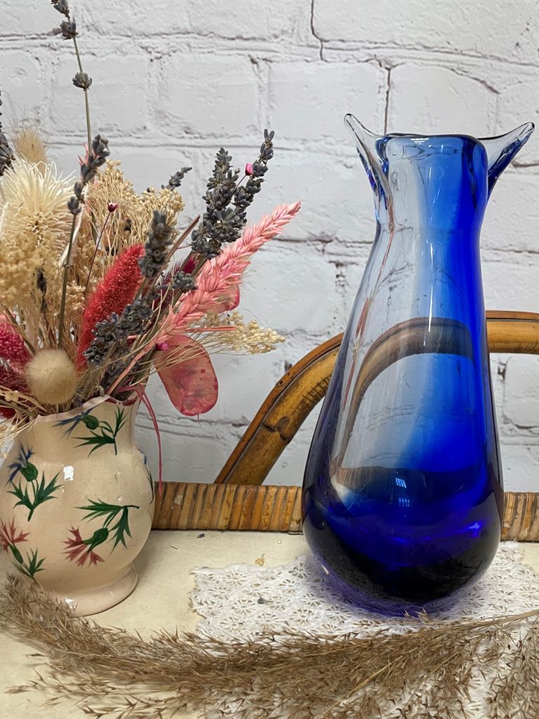 Vase vintage en verre épais bleu esprit Sommerso verre Murano