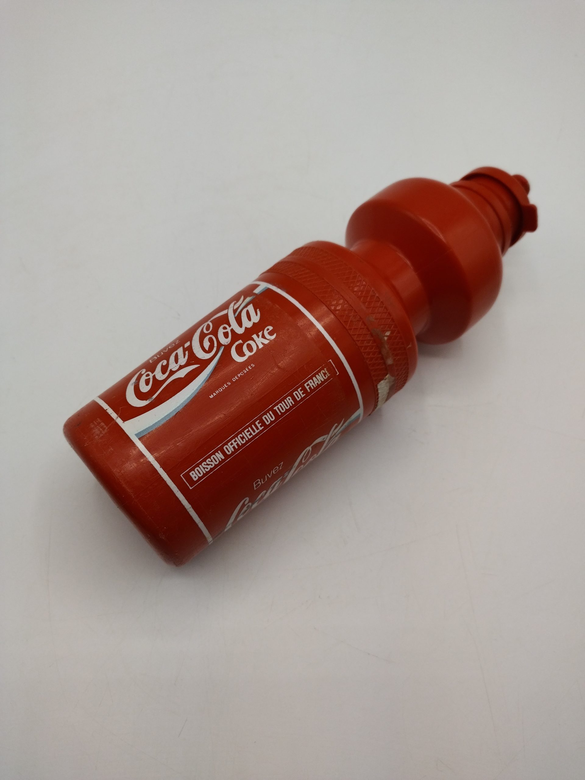 Ancienne gourde en plastique vintage Coca Cola - Ressourcerie Histoires  Sans Fin