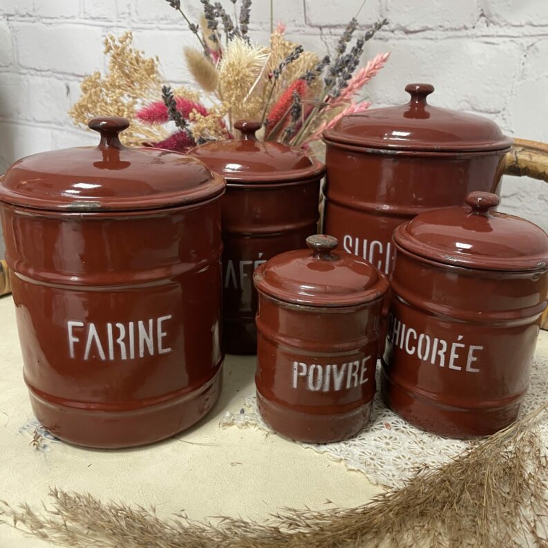 pots-epices-cafe-metal-email-cuisine-vintage-rouge-bordeaux