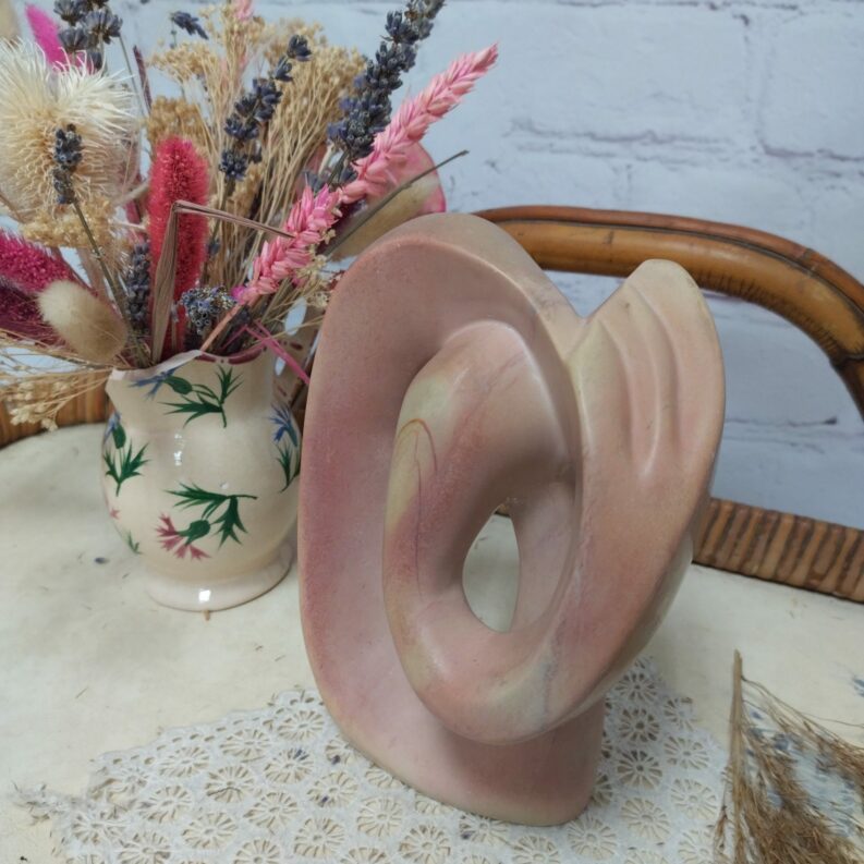 bibelot-statue-abstrait-pierre-rose