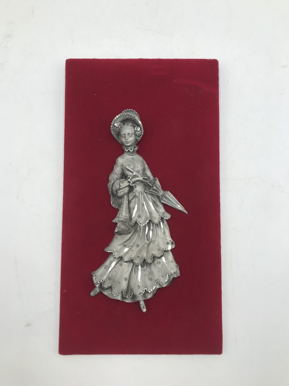 tableau demoiselle en etain du prince
