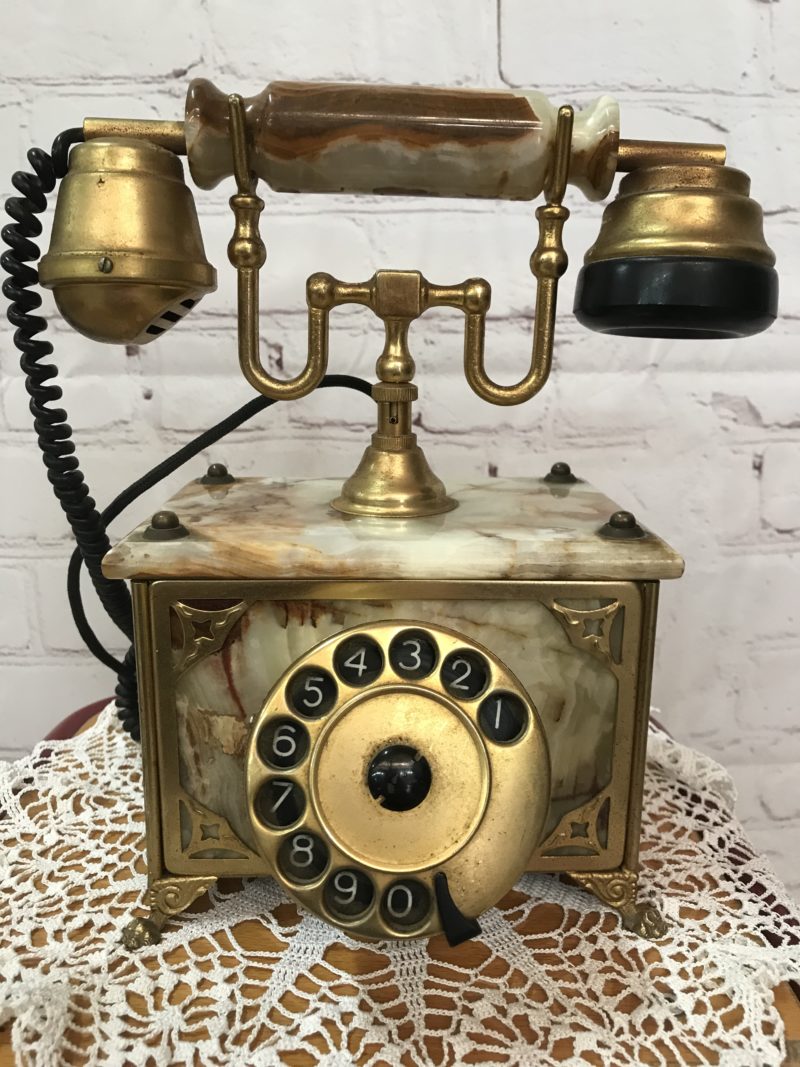 téléphone en marbre