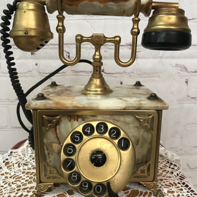 téléphone en marbre