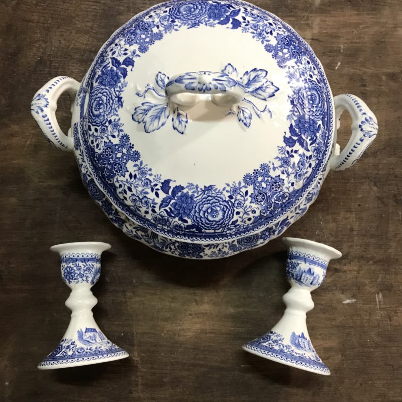 bougeoirs et soupière Villeroy et Boch