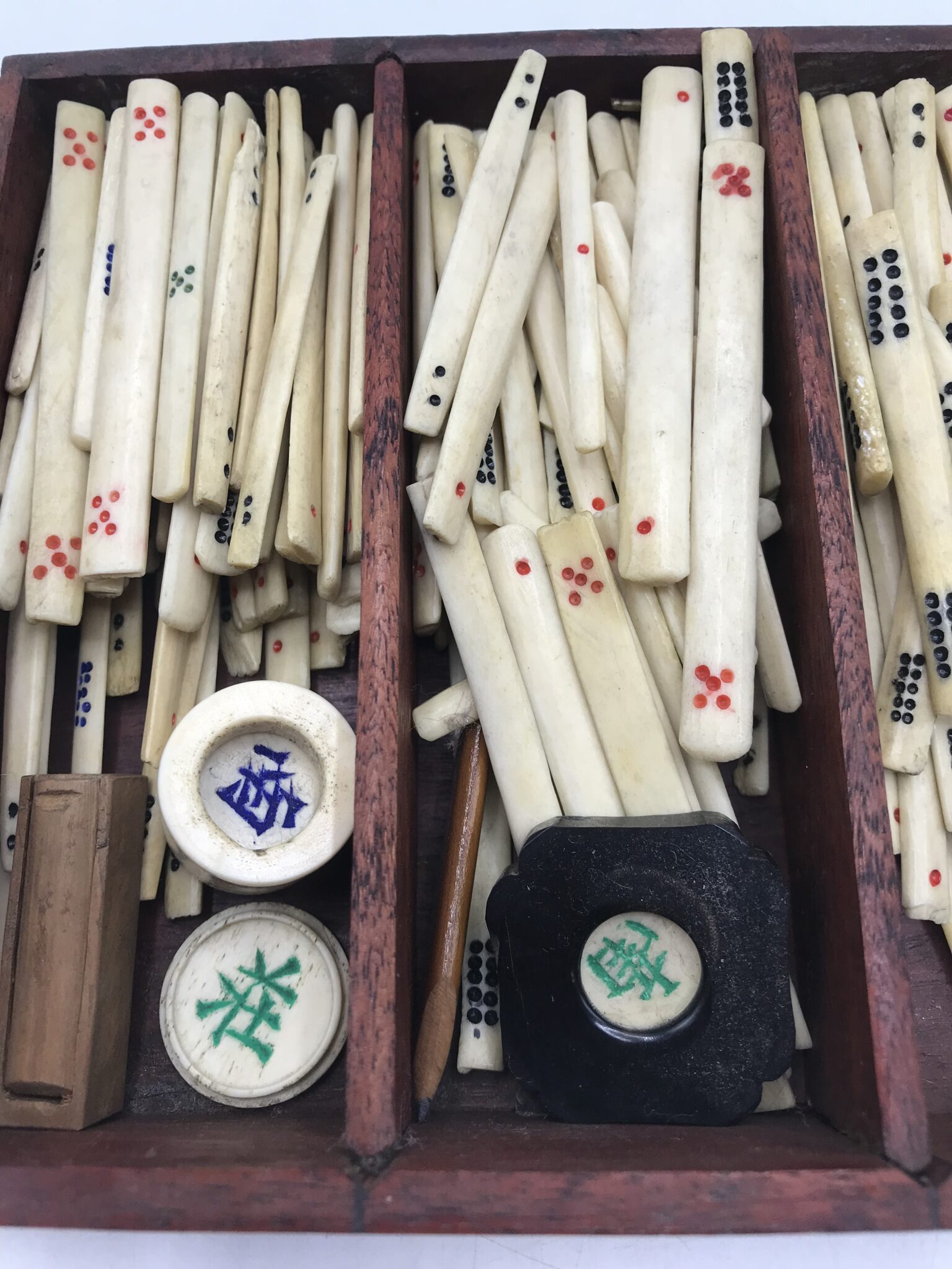 Acheter Mahjong en Bois de Rose - Boutique Jeux Chinois Aobo Shop