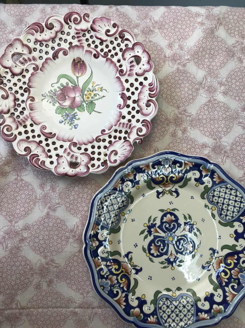 Duo d'assiettes de collection