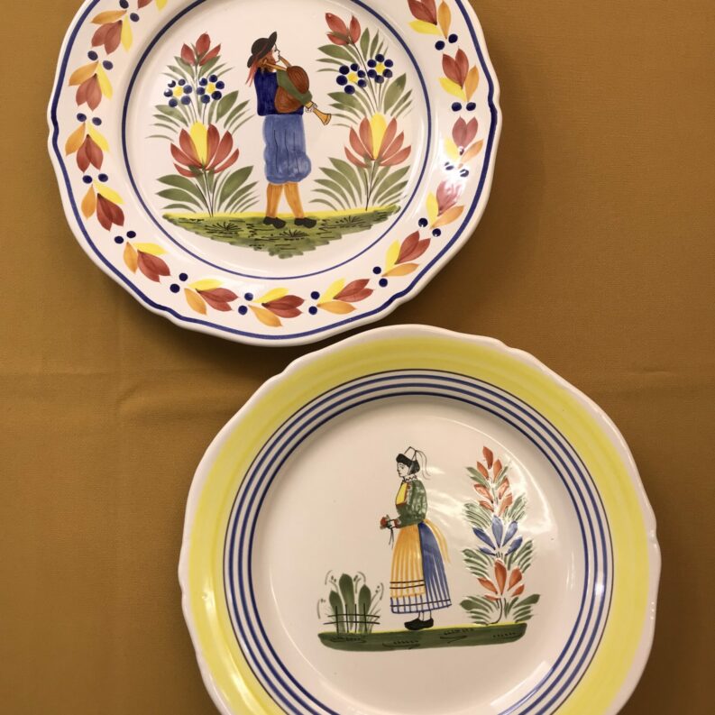 Duo de 2 assiettes Henriot Quimper France