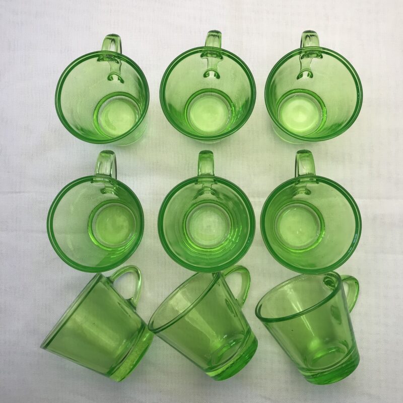 Lot de 9 tasse en verre de couleur verte