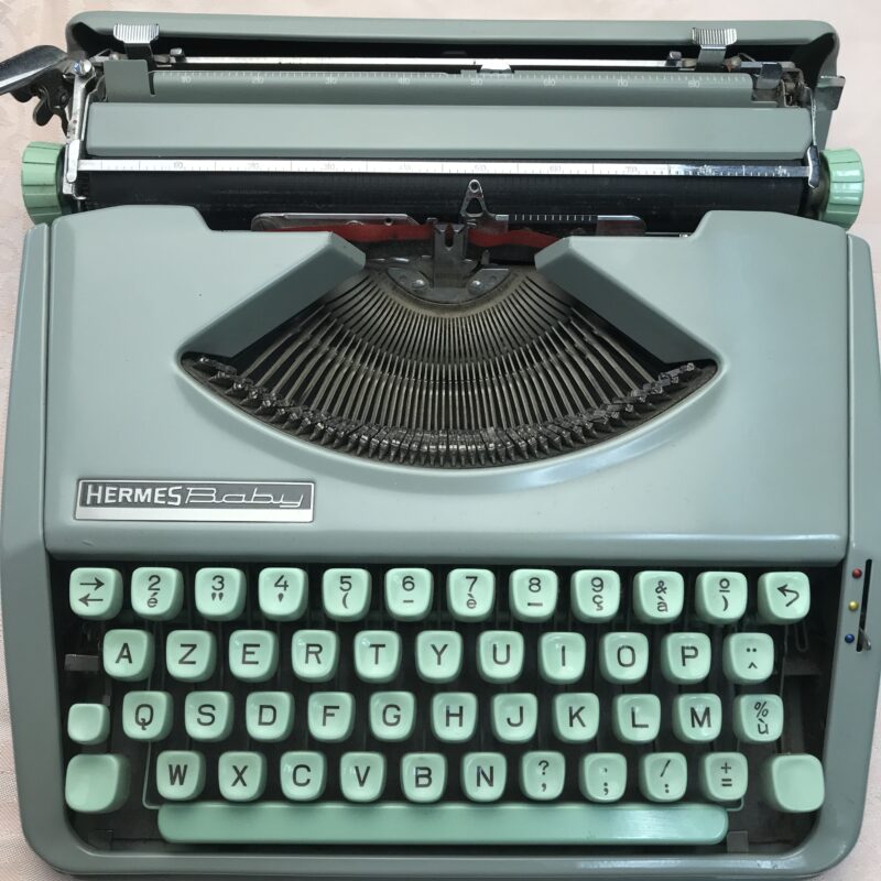 machine à écrire Hermès Baby