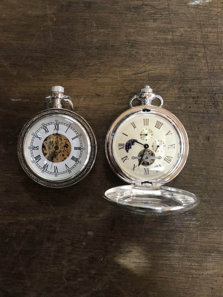 Montre à Gousset The Héritage Collection Atlas Chasseur - Copie Ancienne - Mouvement Quartz - Cadran Blanc Chiffres Arabes