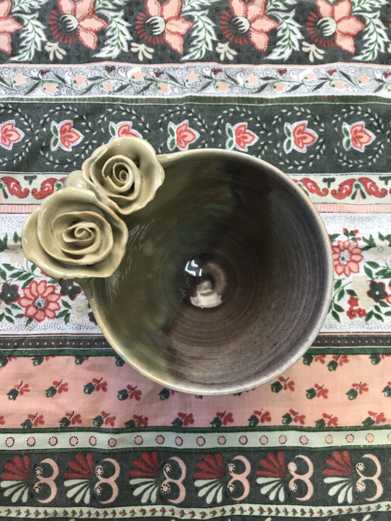 mug en céramique artisanal roses