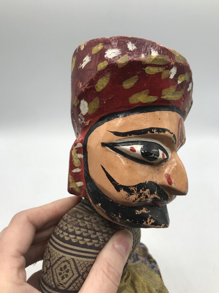 Lot de 5 marionnettes du Rajasthan en bois - Ressourcerie Histoires