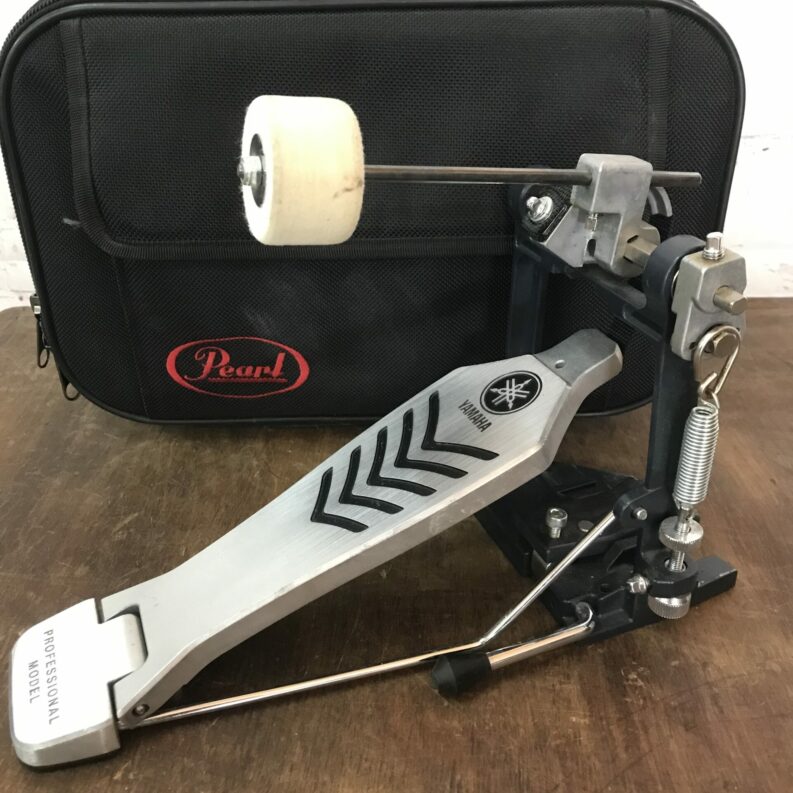 Pédale grosse caisse Yamaha FP 8110