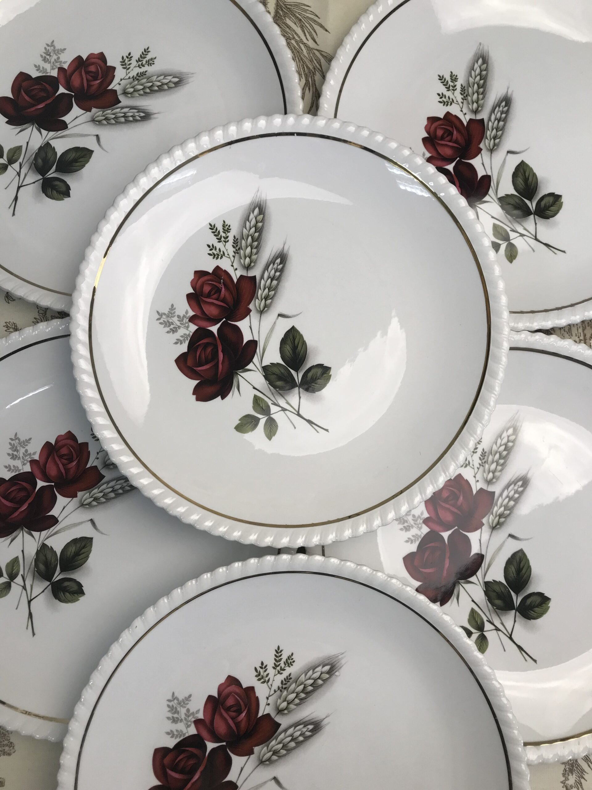 Service de 12 assiettes plates Lunéville Badonviller Fleurs - Ressourcerie  Histoires Sans Fin