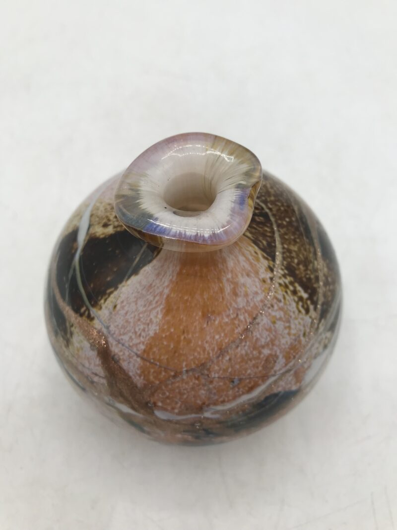 Petit vase soliflore signé Michèle Luzoro 1992 – Image 7