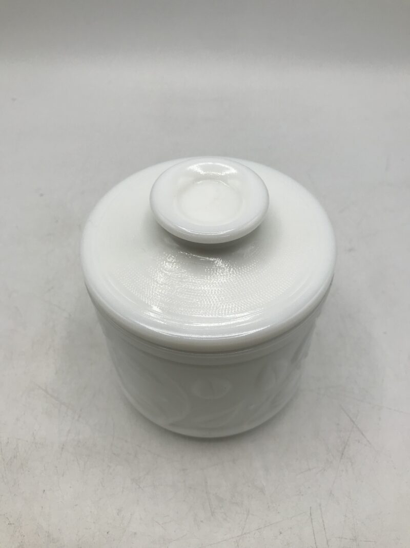 Pot blanc en opaline – Image 3