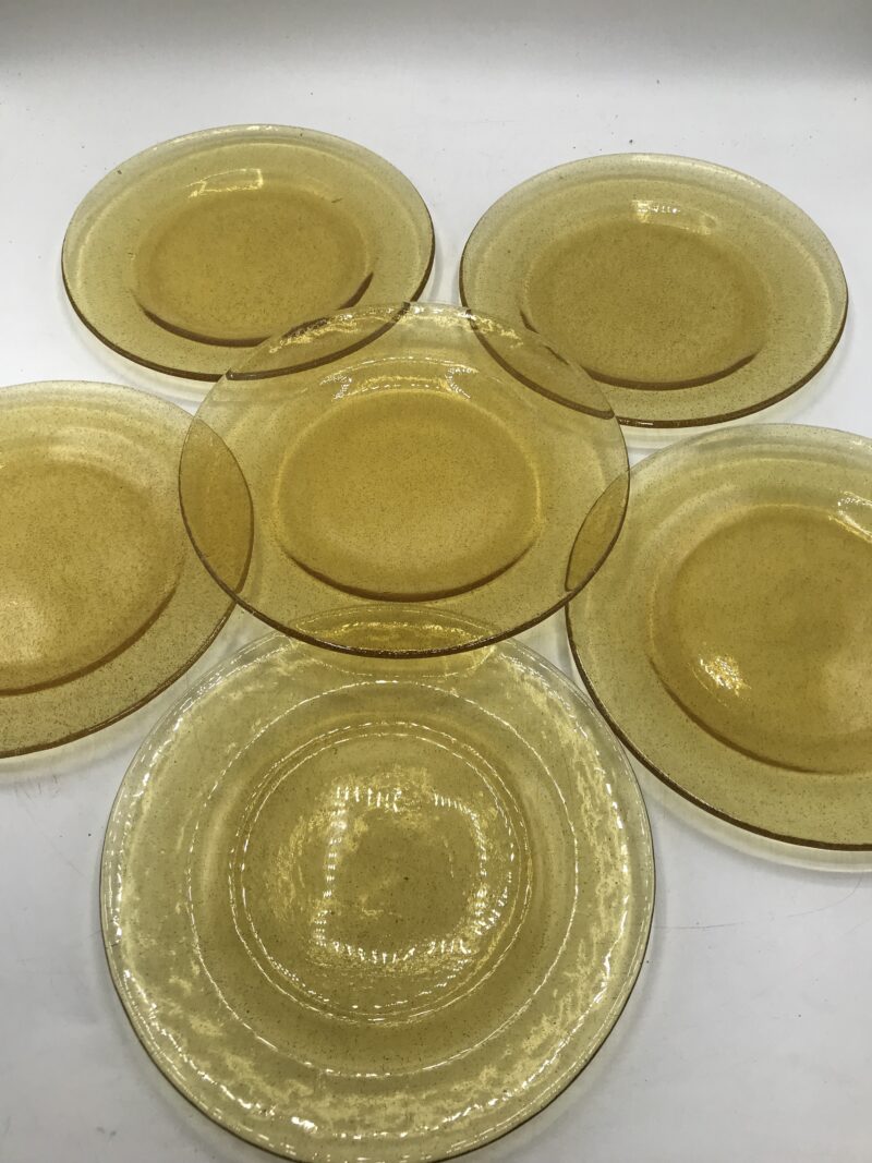 Lot de 6 assiettes à dessert verre bullé ambré – Image 5