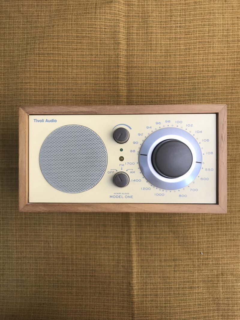 Poste radio Henry Kloss Model One (1)