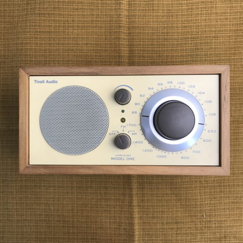 Poste radio Henry Kloss Model One (1)