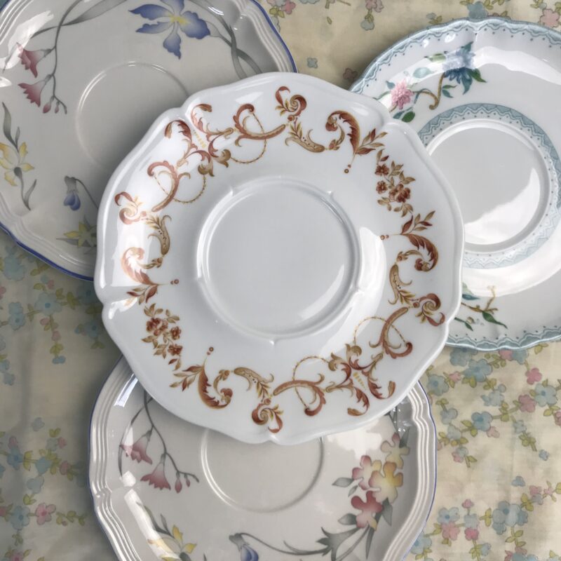 Lot de petites assiettes Villeroy et porcelaine Limoges