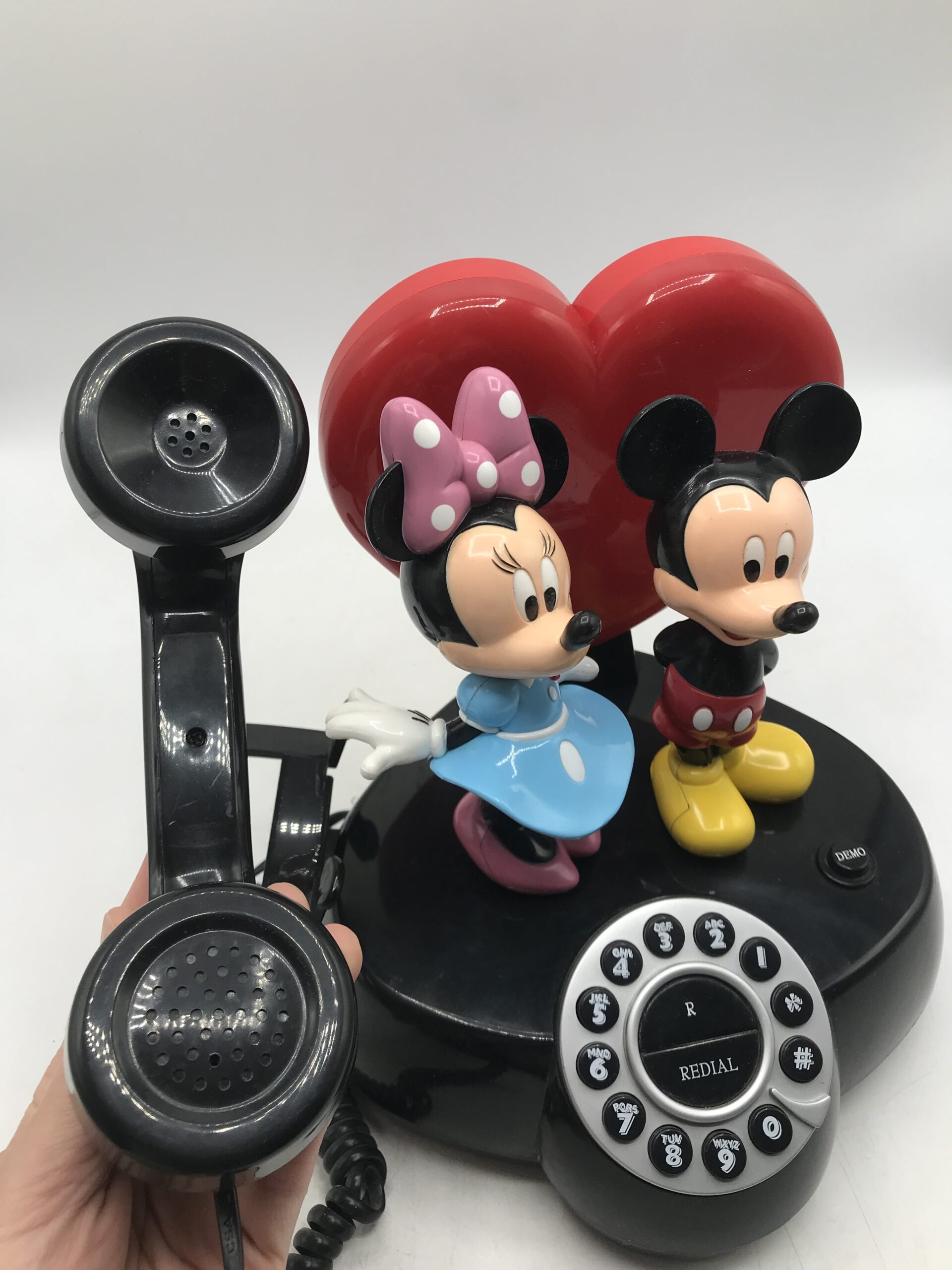 Téléphone Mickey et Minnie Valentine Vintage - Ressourcerie Histoires Sans  Fin
