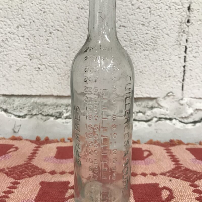 bouteille à mesurer