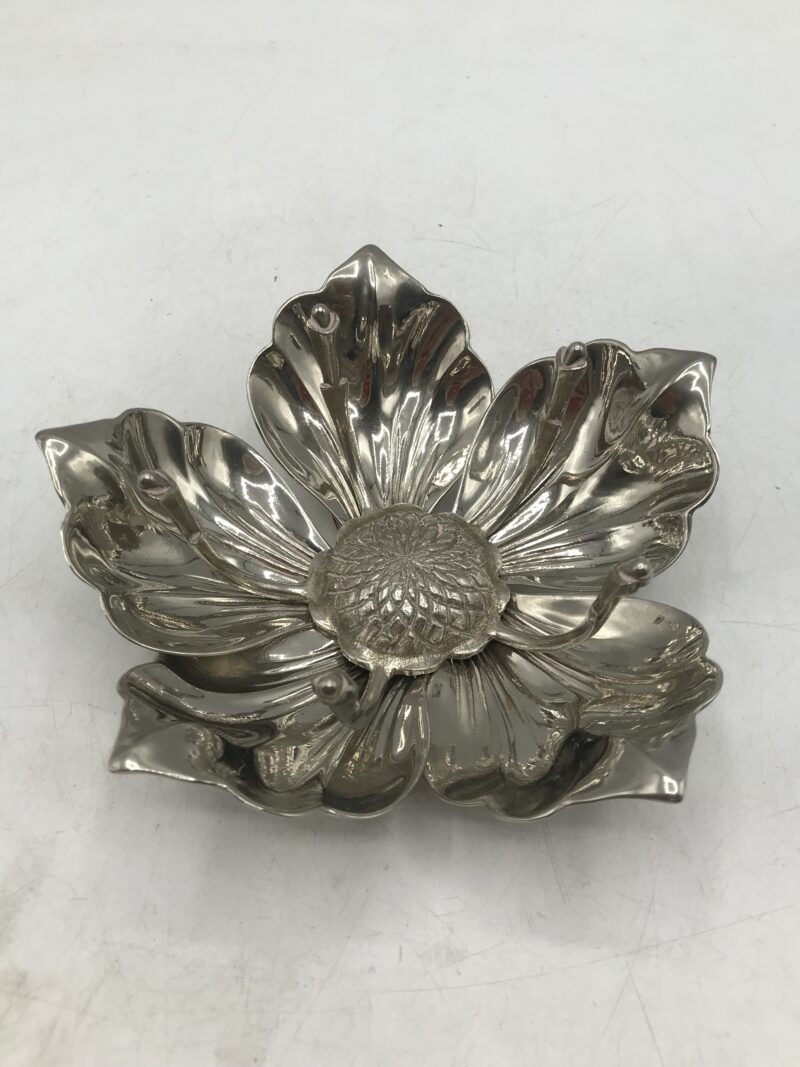 Cendrier fleur vintage – Image 3