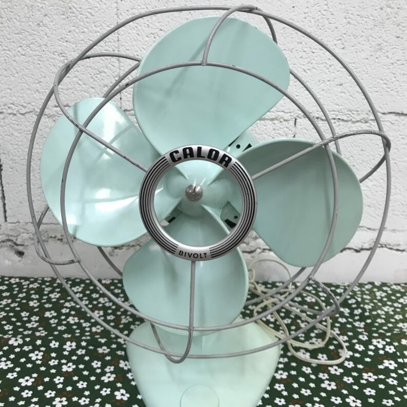 Ventilateur Calor Bivolt vert d'eau vintage