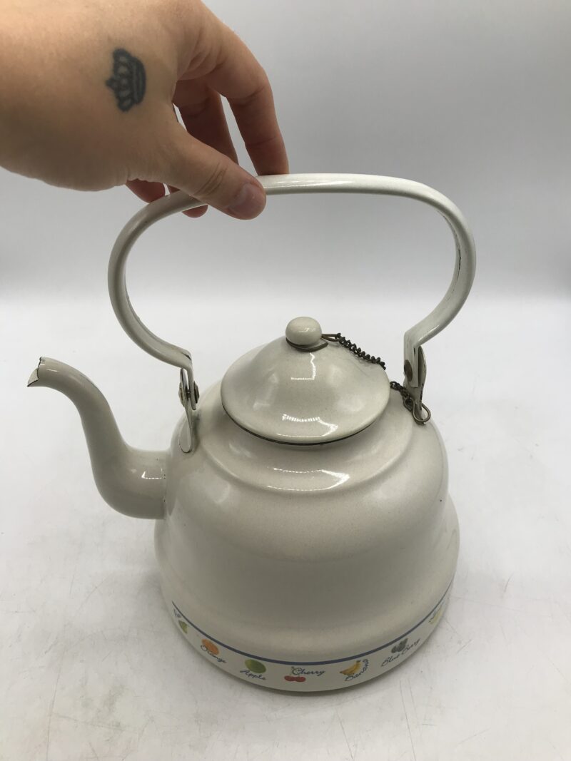 Duo de théières émaillées vintage – Image 6