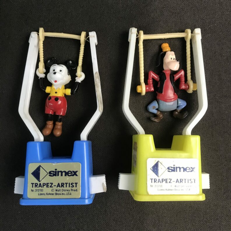 jouets Disney trapèze vintage