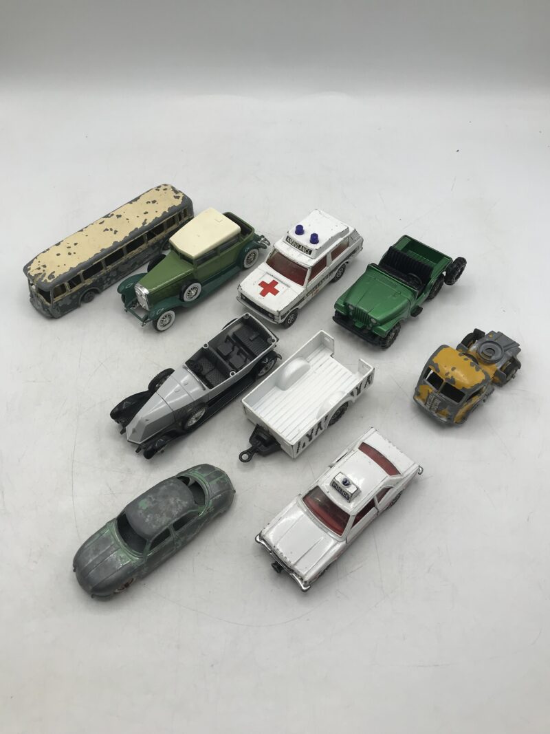 Lot de 9 voitures anciennes – Image 12