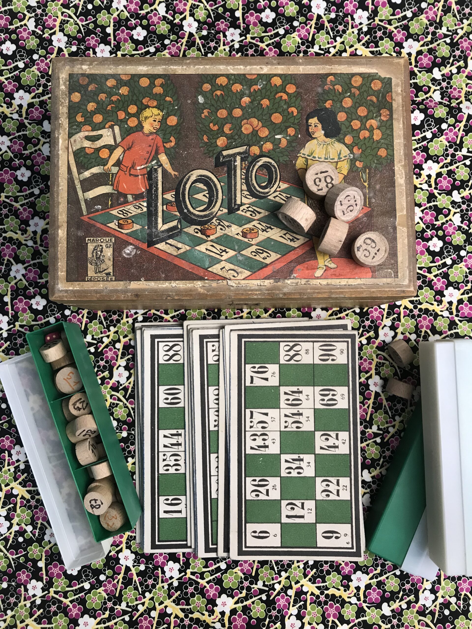 Boite de jeu loto ancien - Ressourcerie Histoires Sans Fin