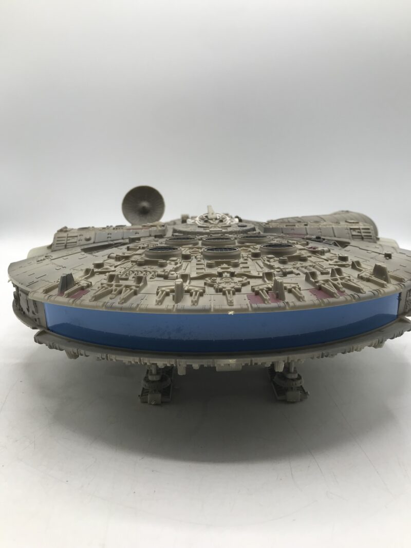 Maquette Revell Falcon Millénium – Image 8