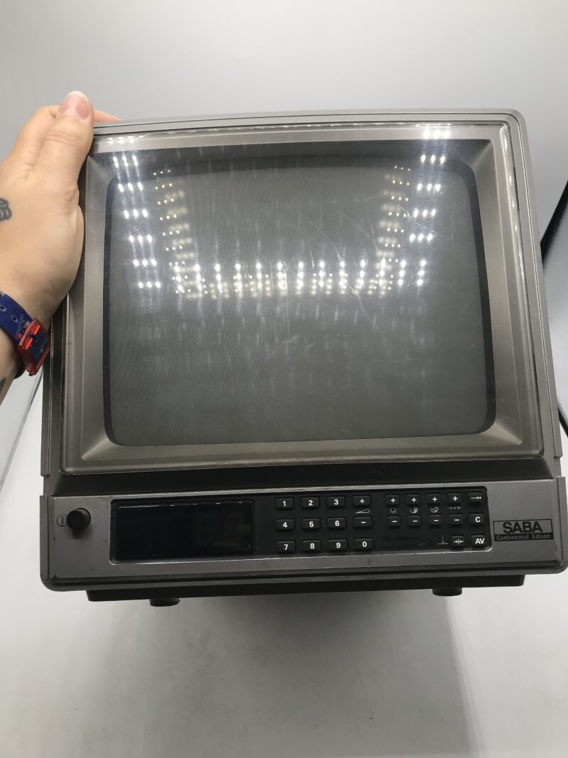 Téléviseur Continental 1985 – Image 4