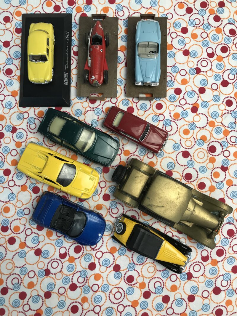 lot de voitures anciennes de collection jouets