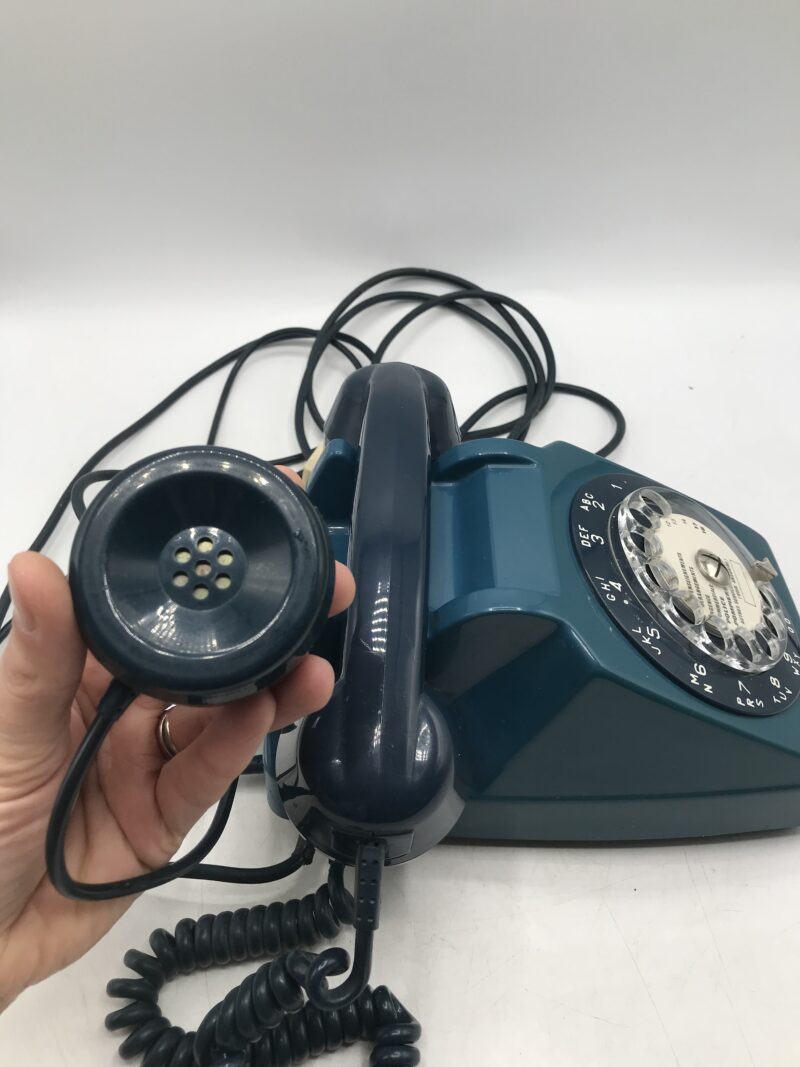 téléphone vintage bleu