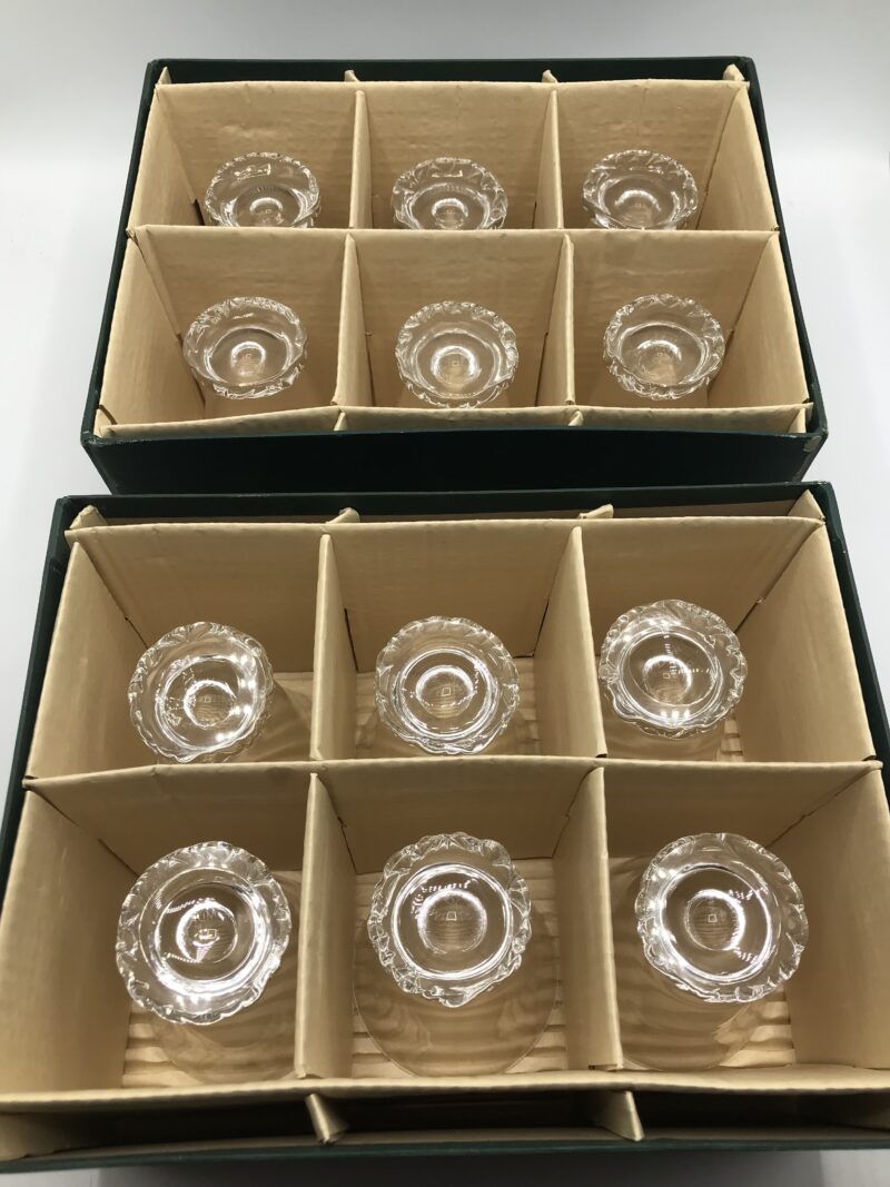 Service de 12 verres grand modèle cristal Daum – Image 4