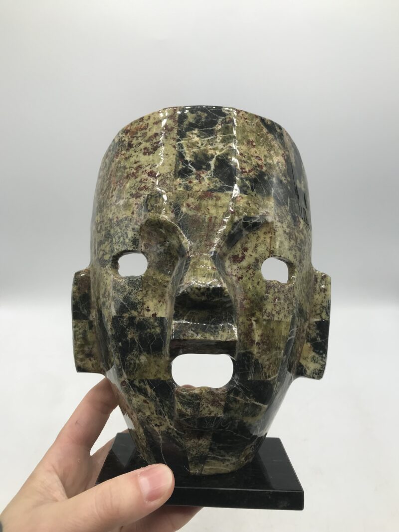 Masque Maya en pierre