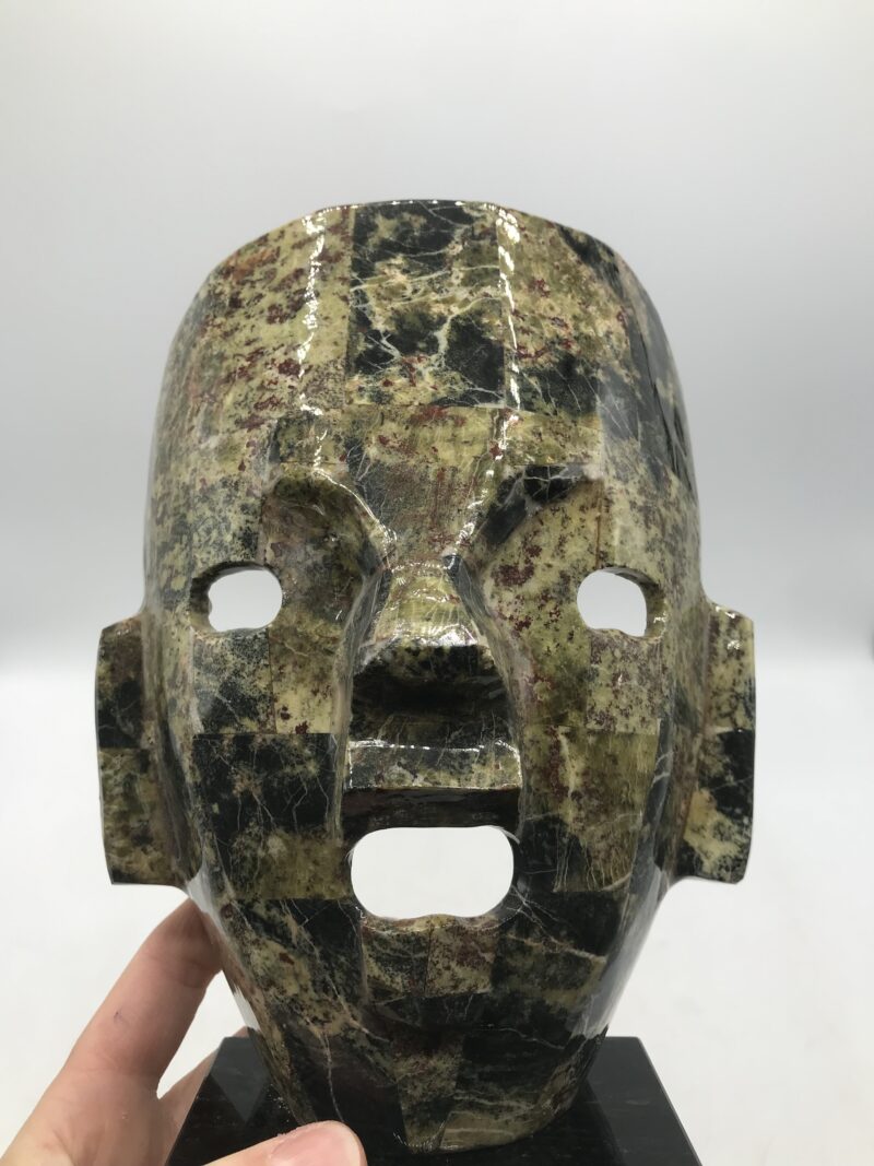 Masque maya en pierre – Image 3