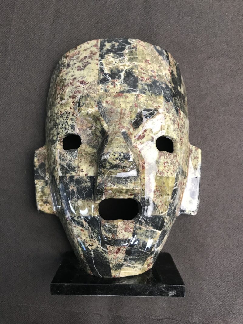 Masque Maya en pierre