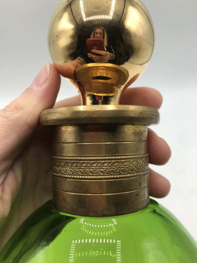 Ancien flacon Whisky en cristal et bronze – Image 4