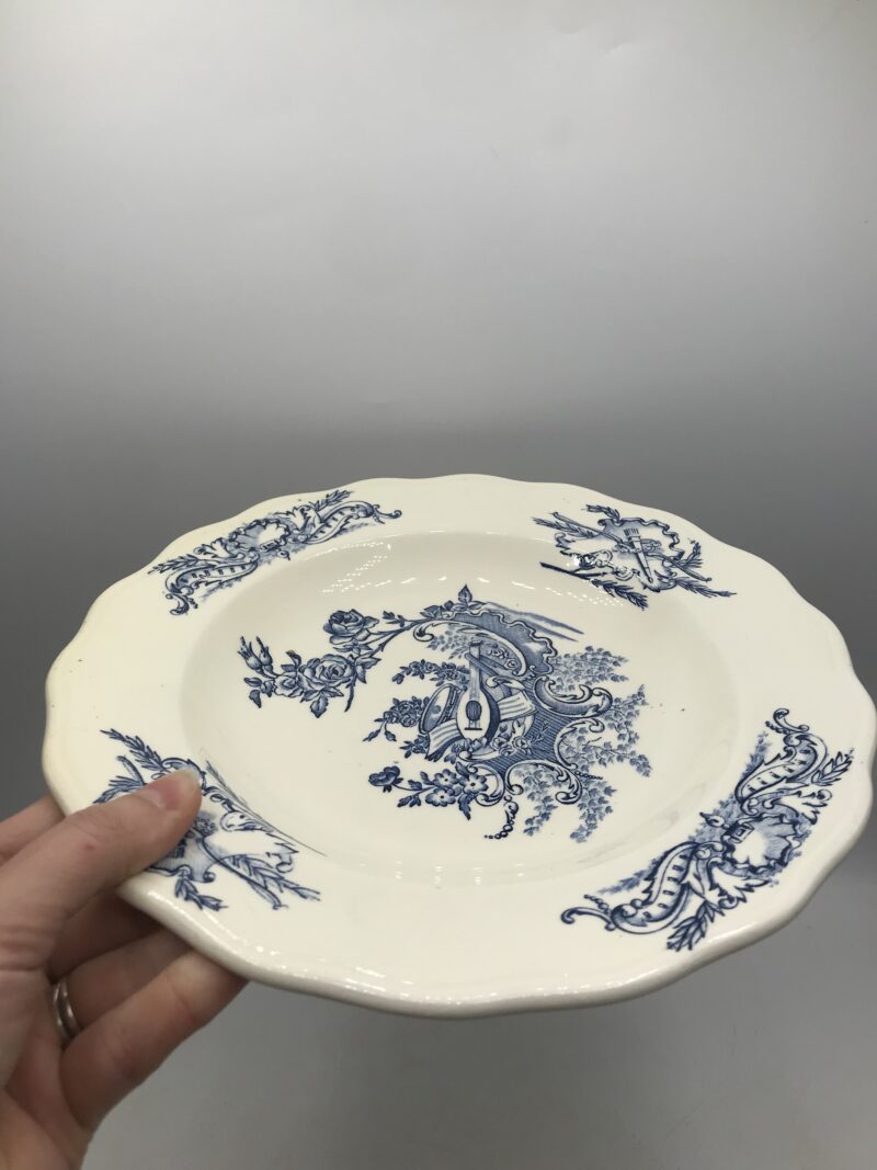 Lot de 5 assiettes Terre de fer "Louis XV" – Image 9