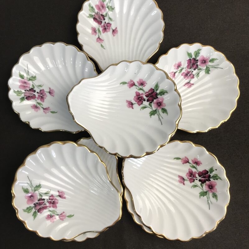 8 coupelles petoncles porcelaine Limoges