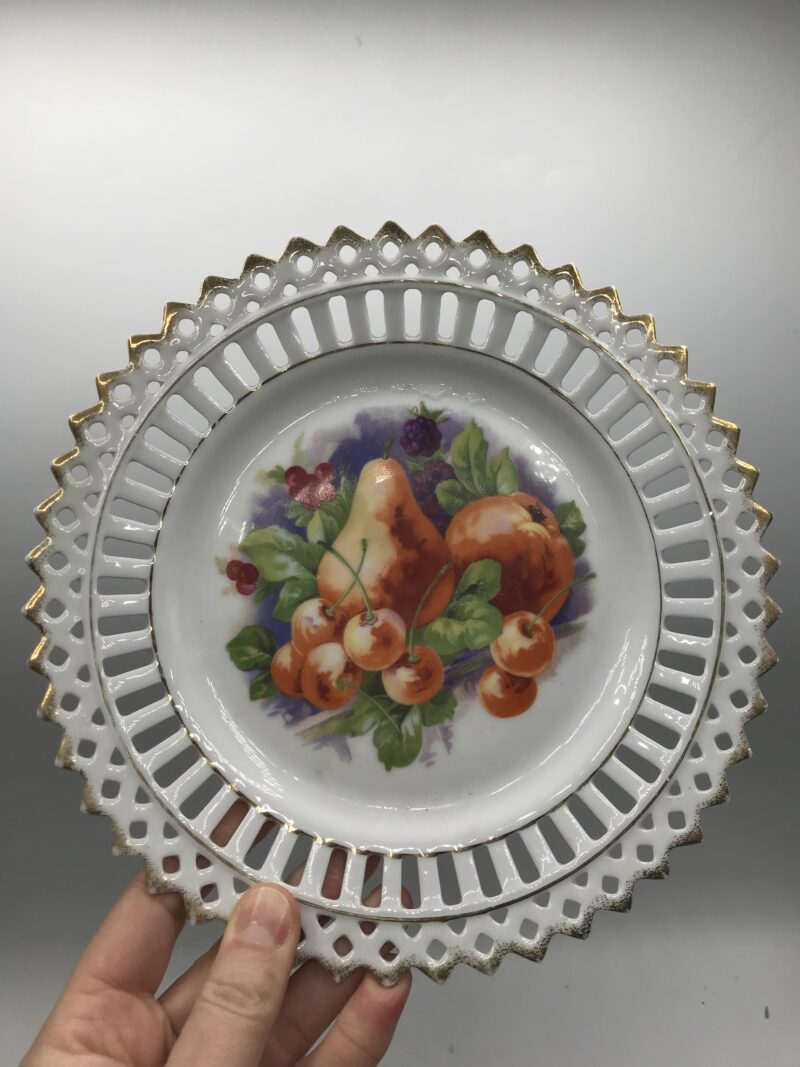 Lot de 4 assiettes dentelées – Image 2